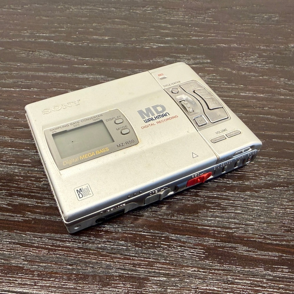 Sony MZ-R50 MD Walkman Portable MiniDisc Recorder Silver Made In Japan READ